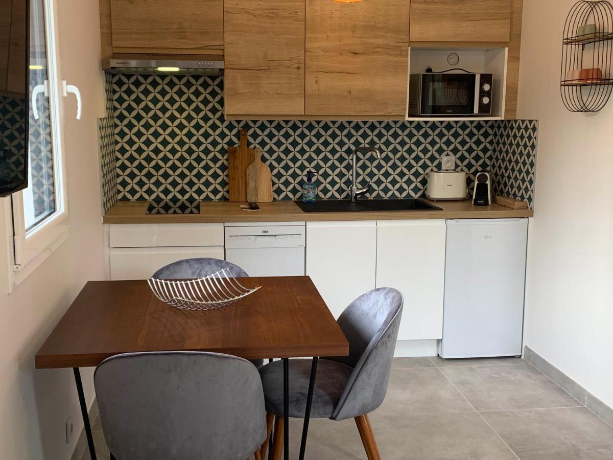 Villa Le Cabanon De Livia Avec Piscine Privee Cucuron Esterno foto