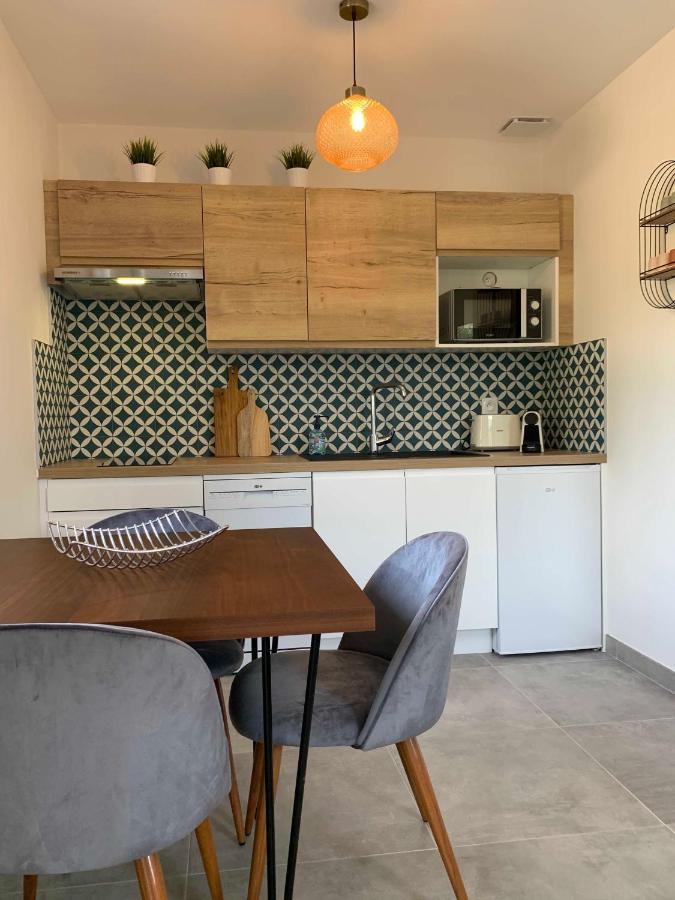Villa Le Cabanon De Livia Avec Piscine Privee Cucuron Esterno foto