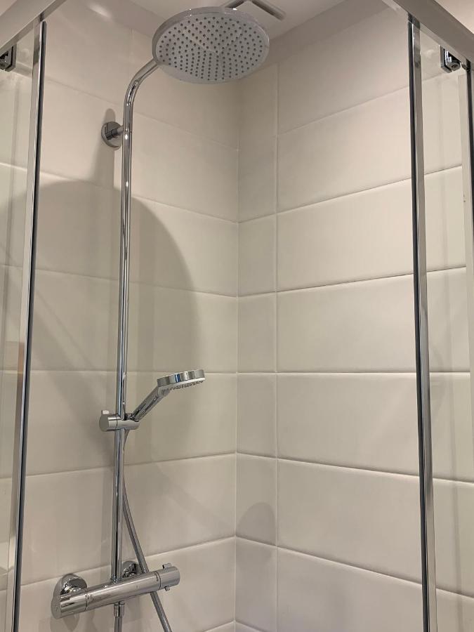 Villa Le Cabanon De Livia Avec Piscine Privee Cucuron Esterno foto