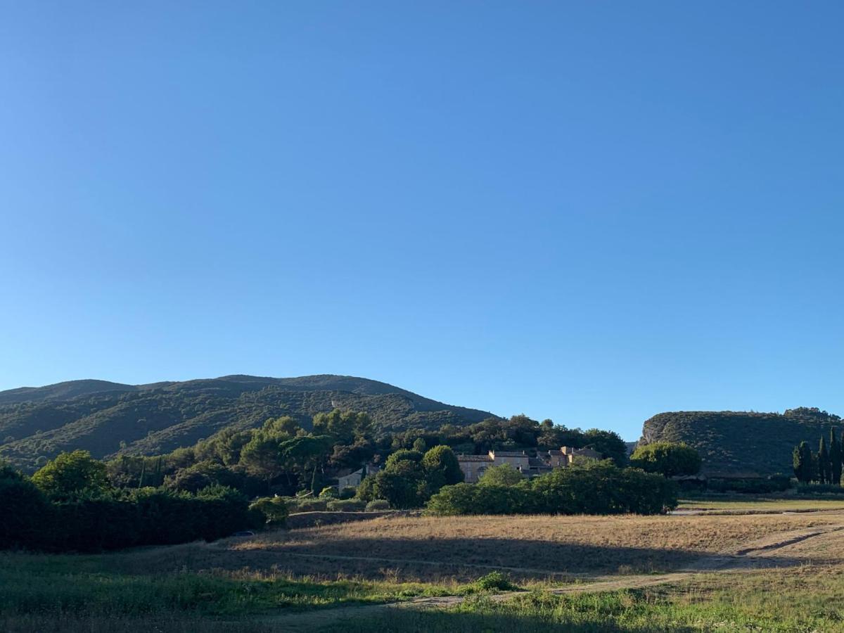Villa Le Cabanon De Livia Avec Piscine Privee Cucuron Esterno foto
